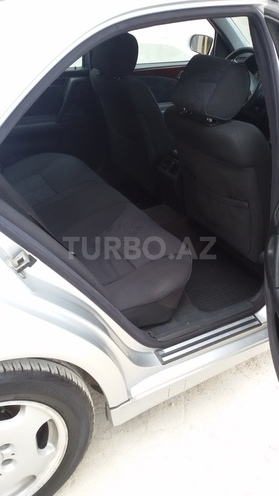 Mercedes E 220 2002, 254,000 km - 2.2 l - Bakı