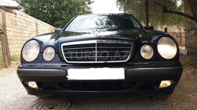 Mercedes E 240 2001, 144,000 km - 2.4 л - Bakı