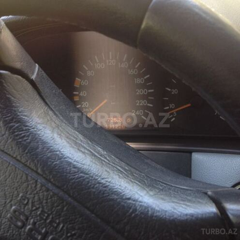 Mercedes E 240 1998, 191,500 km - 2.4 l - Bakı