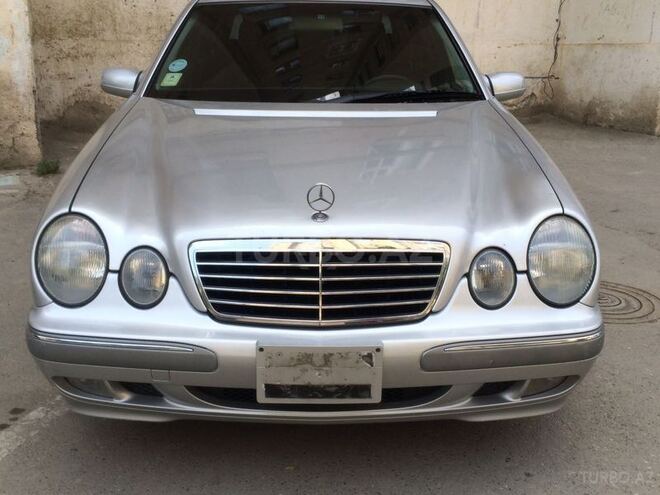 Mercedes E 240 2001, 183,000 km - 2.6 l - Bakı