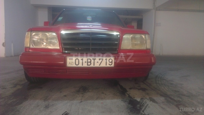 Mercedes E 280 1992, 270,000 km - 2.8 l - Bakı