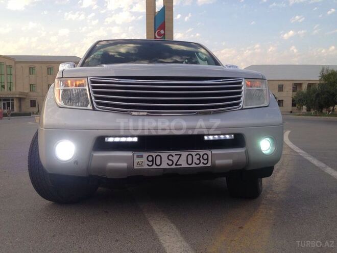 Nissan Pathfinder 2006, 140,000 km - 4.0 l - Sumqayıt