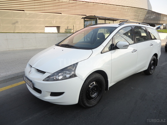 Mitsubishi Grandis 2006, 187,647 km - 2.4 l - Bakı