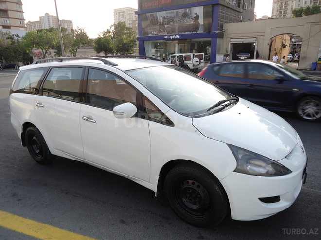 Mitsubishi Grandis 2006, 187,647 km - 2.4 l - Bakı