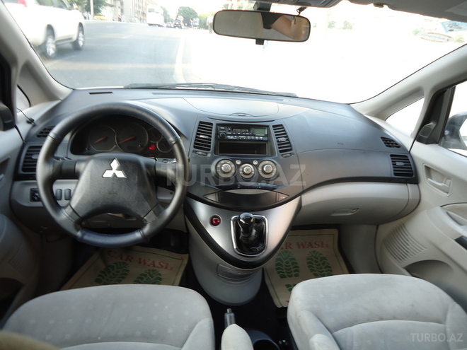 Mitsubishi Grandis 2006, 187,647 km - 2.4 l - Bakı