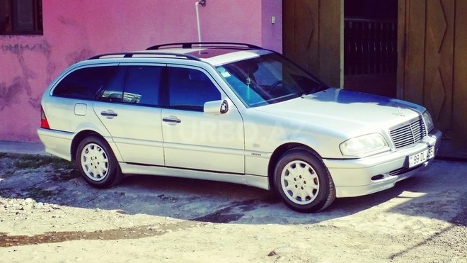 Mercedes C 180 2000, 240,500 km - 1.8 l - Bakı