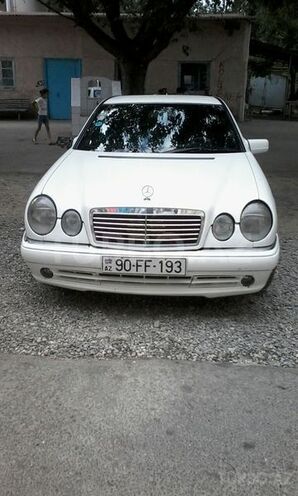 Mercedes E 200 1997, 320,000 km - 2.0 l - Sumqayıt