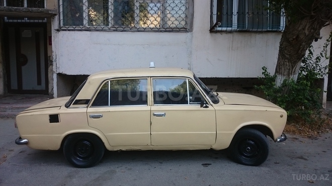 LADA (VAZ) 21011 1978, 2,500,000 km - 1.3 l - Bakı