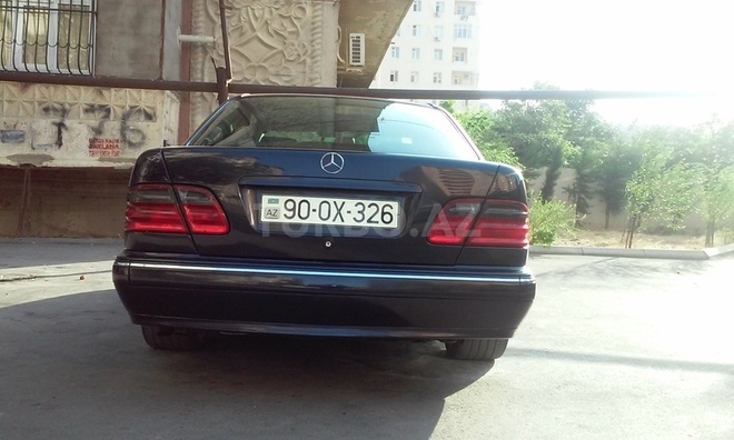 Mercedes E 270 2000, 270,999 km - 2.7 l - Bakı