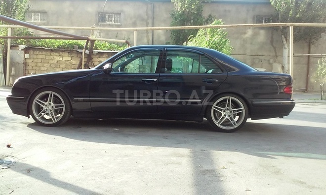 Mercedes E 270 2000, 270,999 km - 2.7 l - Bakı