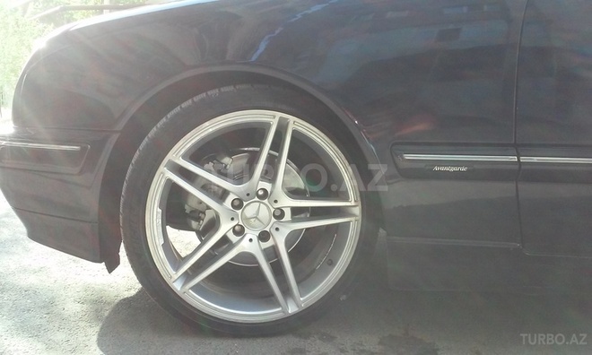Mercedes E 270 2000, 270,999 km - 2.7 l - Bakı