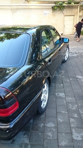 Mercedes C 240 1999, 142,000 km - 2.4 l - Bakı