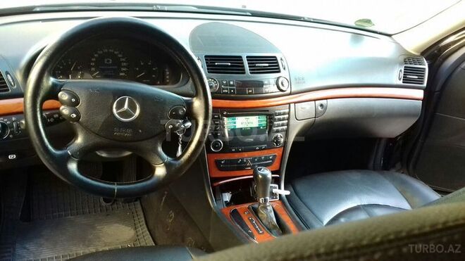 Mercedes E 220 2006, 190,000 km - 2.2 l - Bakı