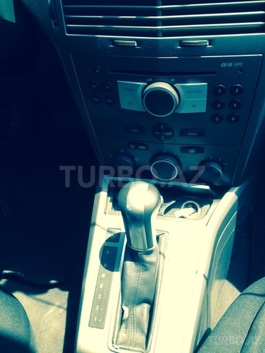 Opel Astra 2004, 200 km - 1.8 л - Bakı