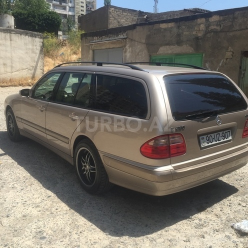 Mercedes E 280 2001, 233,000 km - 2.8 l - Bakı