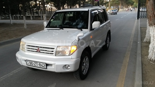 Mitsubishi Pajero io 2000, 250,000 km - 2.0 l - Bakı