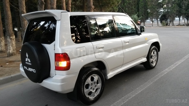Mitsubishi Pajero io 2000, 250,000 km - 2.0 l - Bakı
