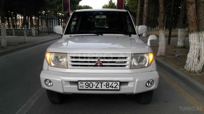Mitsubishi Pajero io 2000, 250,000 km - 2.0 l - Bakı