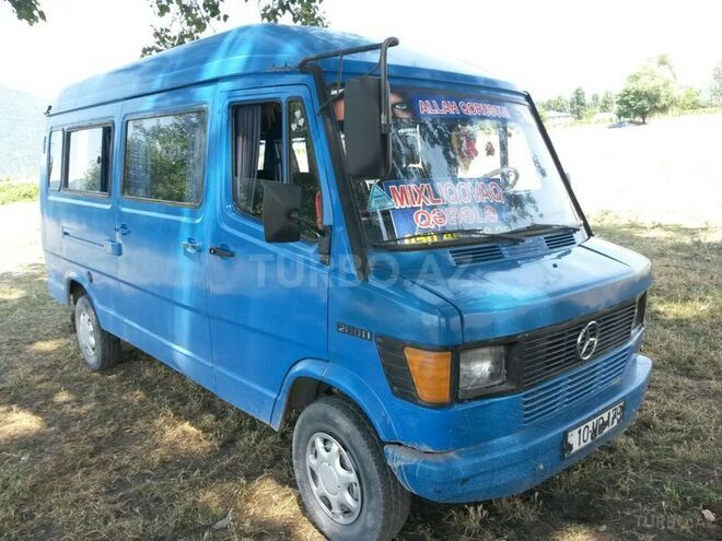 Mercedes 208 D 1990, 999,999 km - 2.3 l - Qəbələ