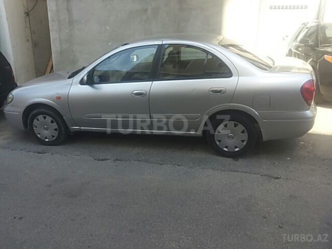 Nissan Sunny 2006, 320,000 km - 1.3 l - Bakı