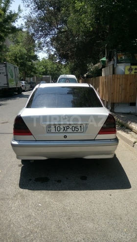 Mercedes C 220 1997, 289,000 km - 2.2 l - Bakı