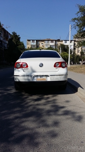 Volkswagen Passat 2005, 184,002 km - 2.0 l - Sumqayıt