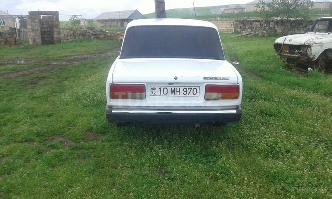LADA (VAZ) 2107 2005, 100,000 km - 1.6 л - Şamaxı
