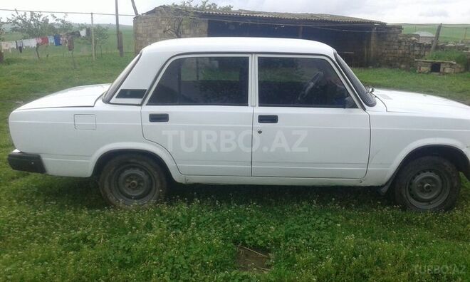 LADA (VAZ) 2107 2005, 100,000 km - 1.6 л - Şamaxı