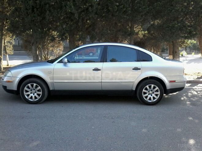 Volkswagen Passat 2002, 150,000 km - 1.8 l - Sumqayıt