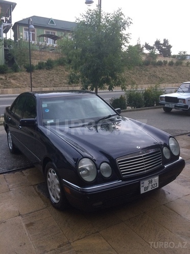 Mercedes E 320 1997, 139,000 km - 3.2 l - Bakı
