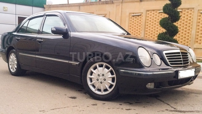 Mercedes E 280 2000, 241,000 km - 2.8 л - Quba