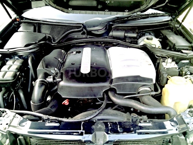 Mercedes E 220 2000, 278,000 km - 2.2 л - Bakı