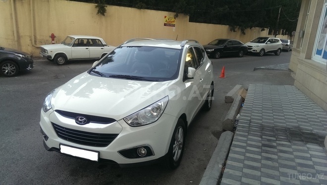 Hyundai ix35 2010, 144,000 km - 2.0 l - Bakı