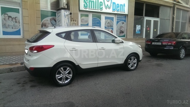 Hyundai ix35 2010, 144,000 km - 2.0 l - Bakı