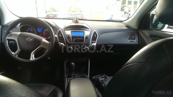 Hyundai ix35 2010, 144,000 km - 2.0 l - Bakı
