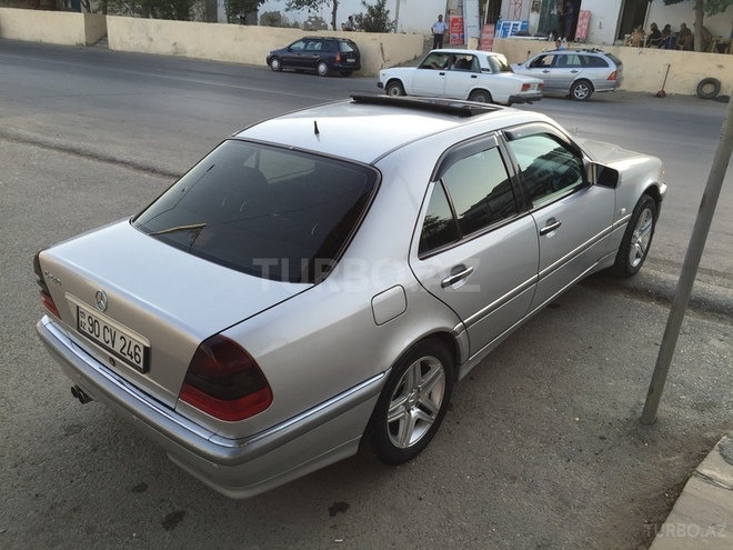 Mercedes C 240 1998, 280,000 km - 2.4 l - Bakı