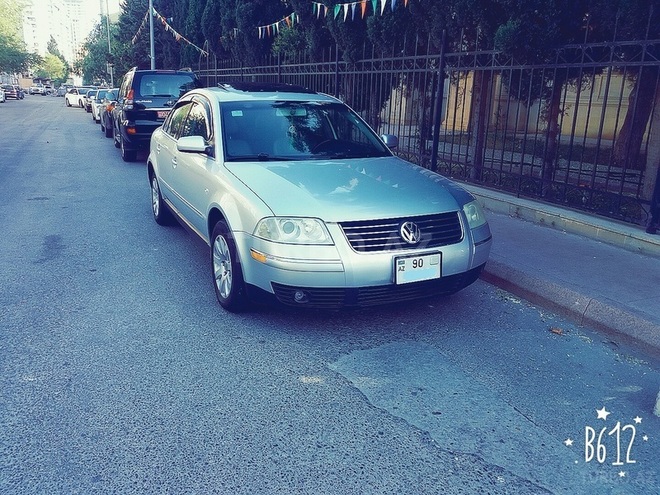 Volkswagen Passat 2002, 106,479 km - 1.8 л - Bakı