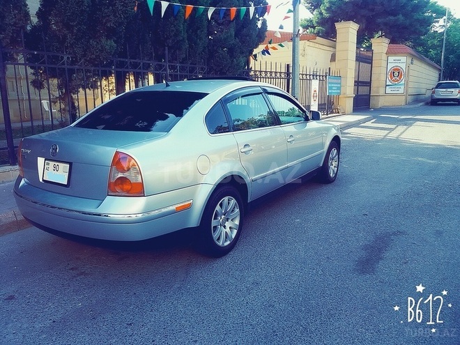 Volkswagen Passat 2002, 106,479 km - 1.8 л - Bakı