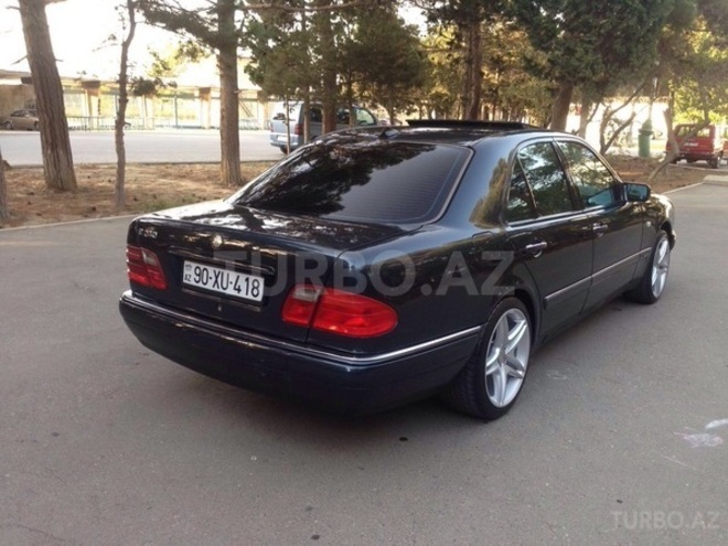 Mercedes E 240 1998, 242,699 km - 2.4 l - Sumqayıt