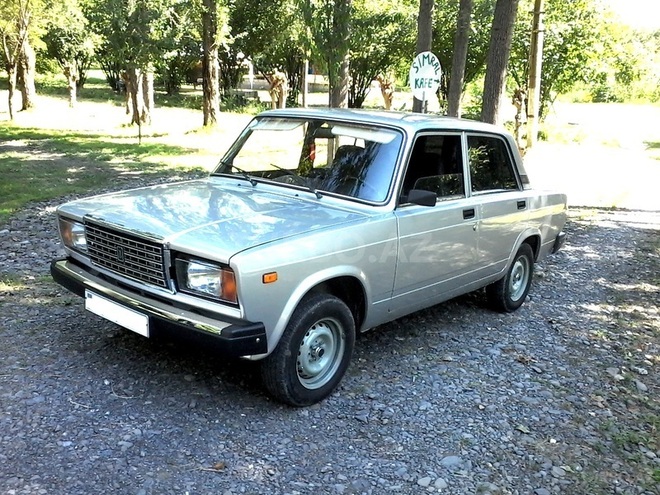 LADA (VAZ) 2107 2011, 94,000 km - 1.6 l - Qax