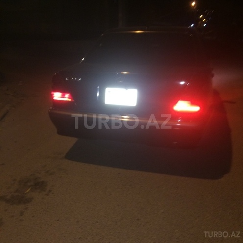 Mercedes C 230 1999, 190,000 km - 2.3 l - Sumqayıt