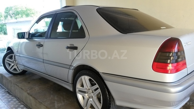 Mercedes C 200 1998, 81,000 km - 2.0 л - Kürdəmir