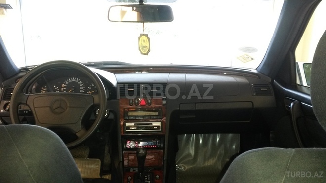 Mercedes C 200 1998, 81,000 km - 2.0 л - Kürdəmir