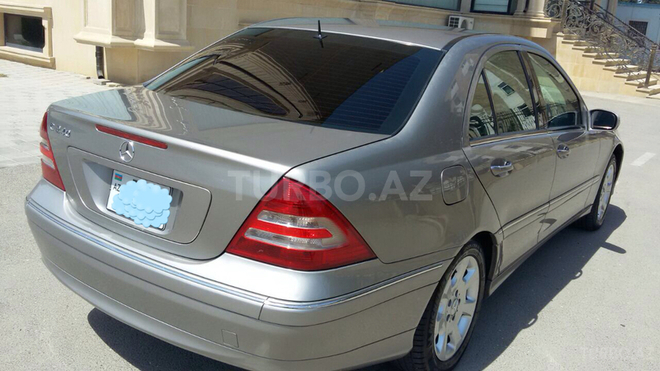Mercedes C 240 2005, 205,433 km - 2.6 l - Xırdalan
