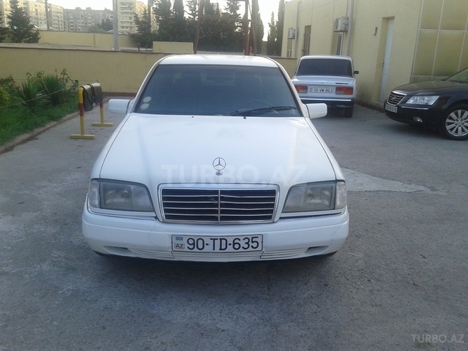 Mercedes C 230 1997, 245,000 km - 2.3 л - Bakı