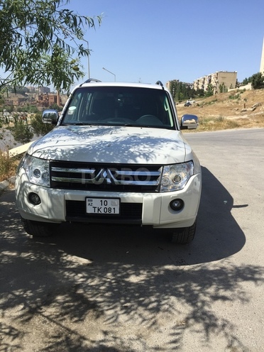 Mitsubishi Pajero 2008, 93,000 km - 3.8 l - Bakı