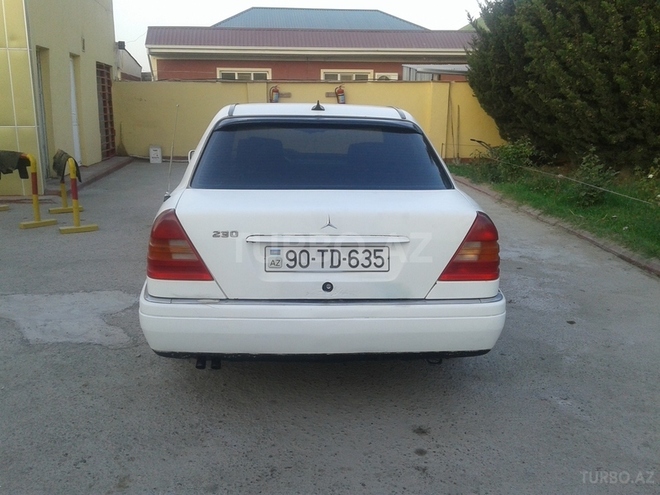Mercedes C 230 1997, 245,000 km - 2.3 л - Bakı