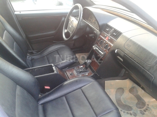 Mercedes C 230 1997, 245,000 km - 2.3 л - Bakı