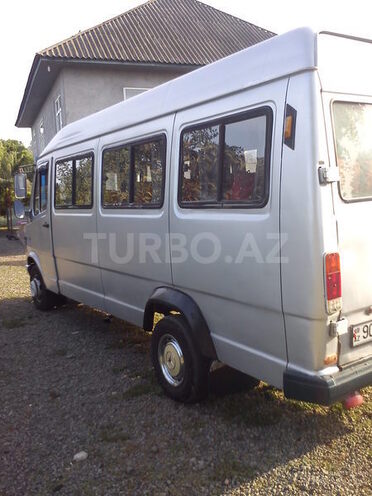 Mercedes 410 D 1994, 580,000 km - 2.5 л - Astara