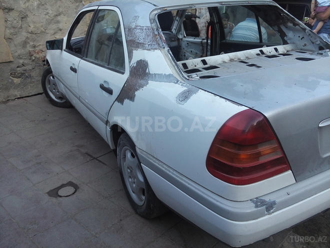 Mercedes C 180 1995, 100 km - 1.8 l - Bakı